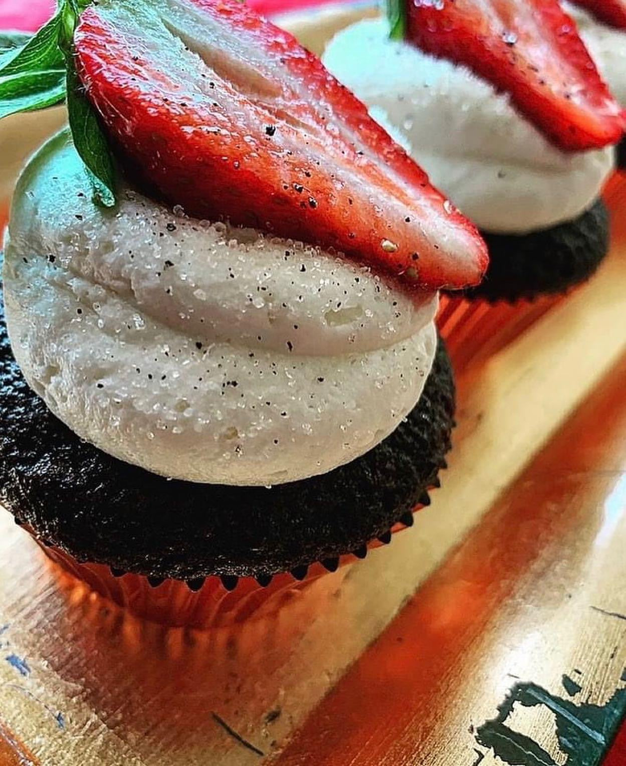 Gourmet Cupcakes “Just Cupcakes Y’all”
